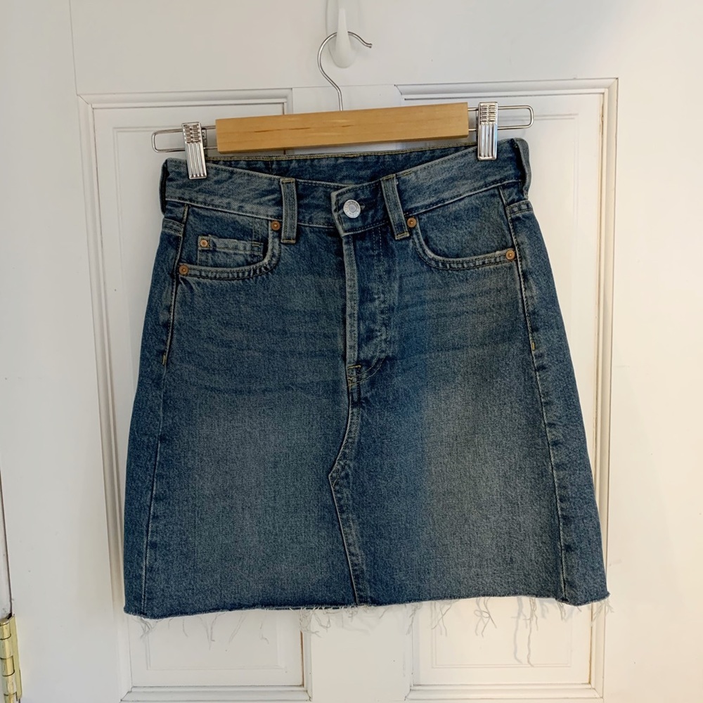 High waisted denim skirt